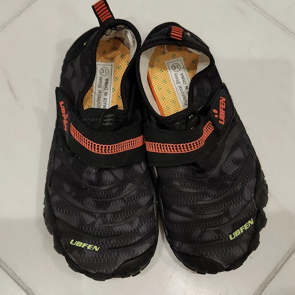 KUBUA water shoes for kids, size 31 EU/13 US